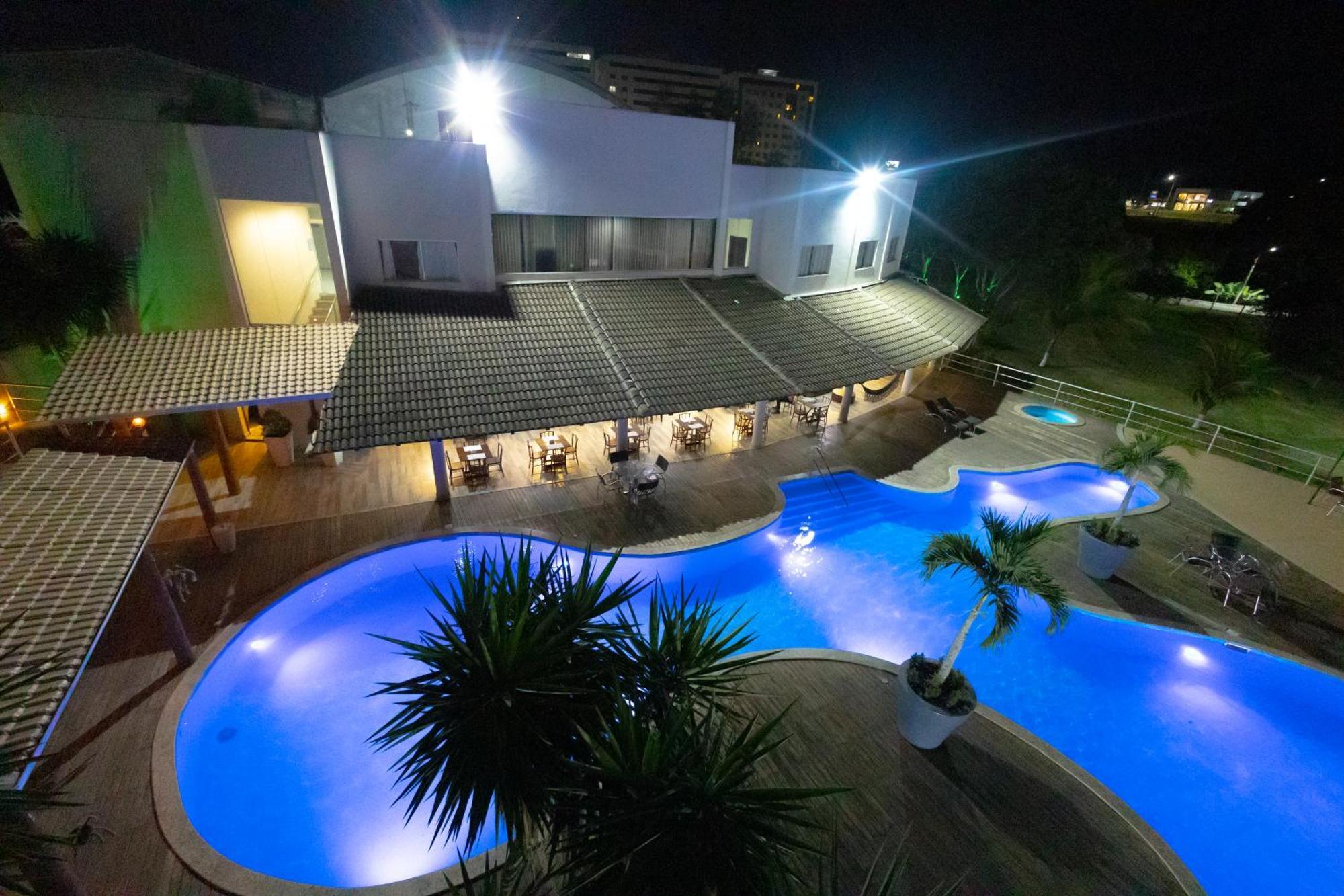 Hotel Bhs リニャレス エクステリア 写真